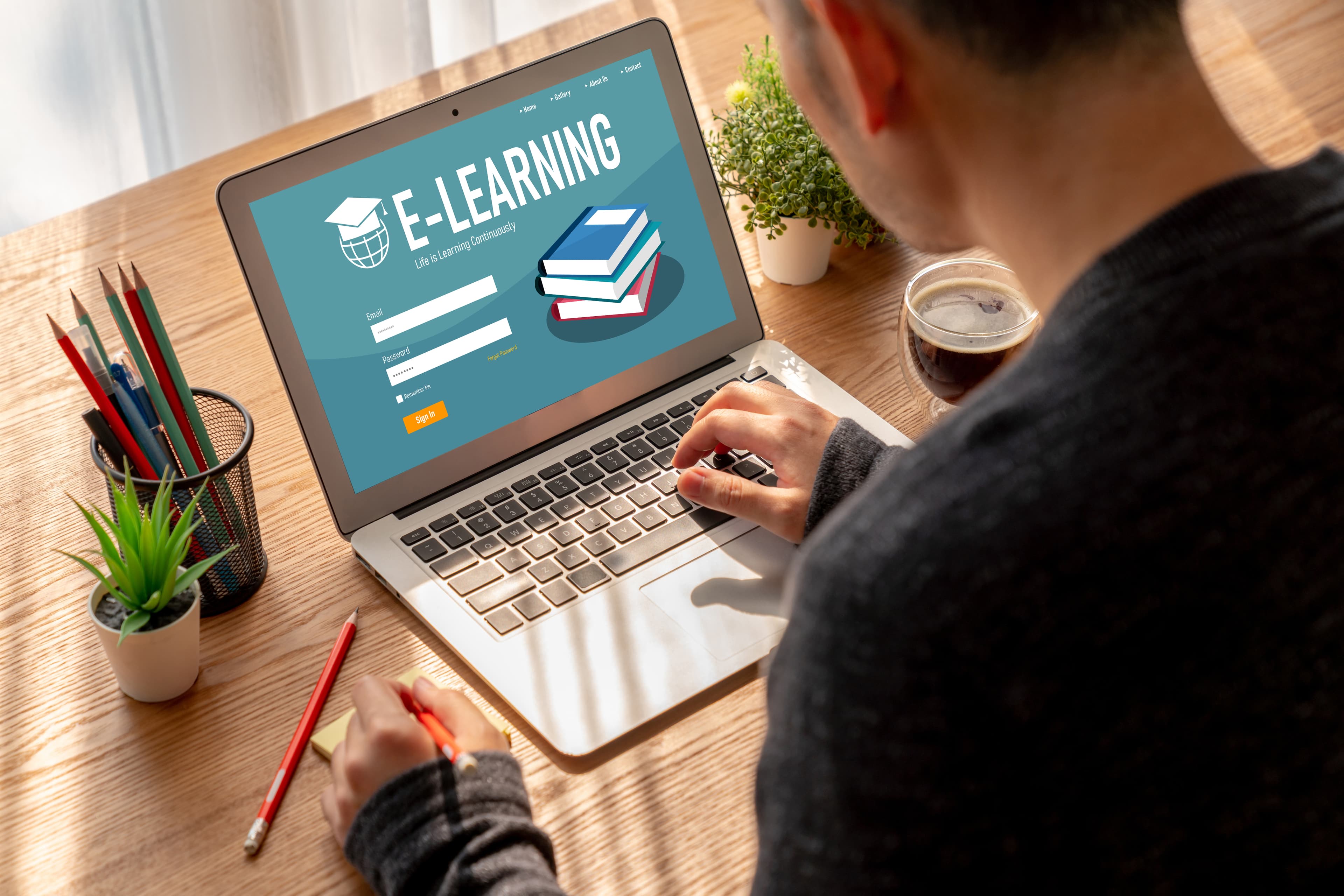 Learner balancing flexible study with everyday life